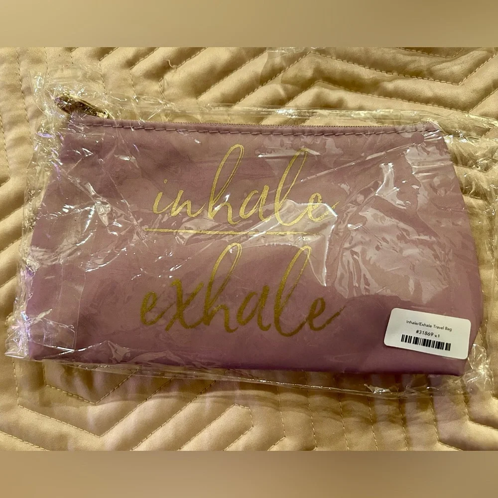 Young Living Travel Pouch, Dryer Balls, & Picnic Blanket all new in bags